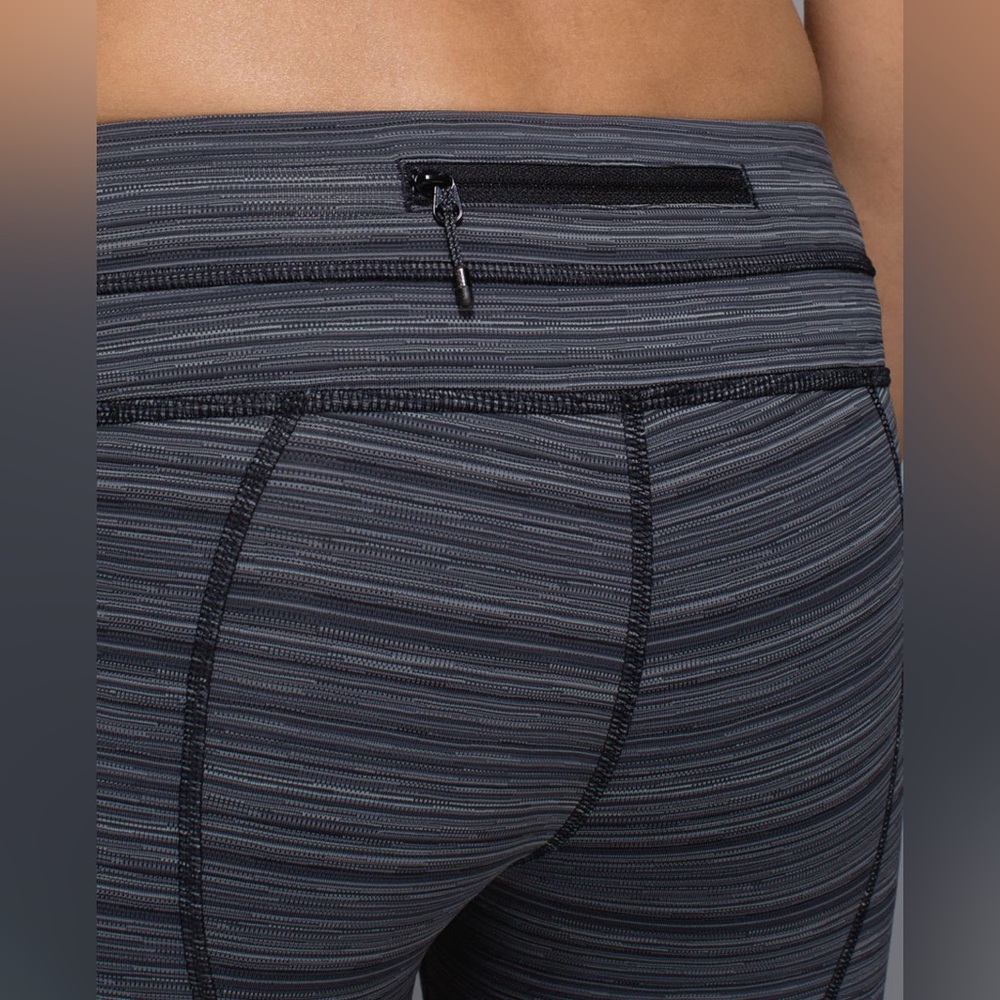 Lululemon Athletica Gray/Black Run: Inspire Crop II (Mesh) Leggings size 4 - Picture 7 of 13